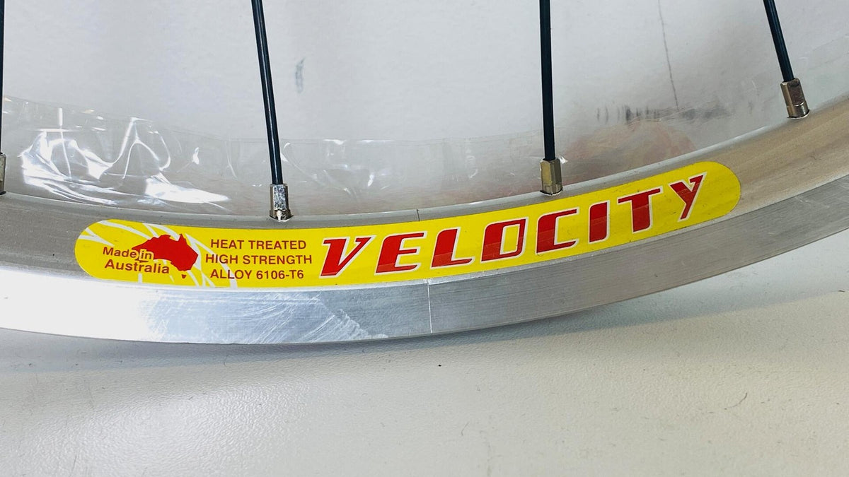 Velocity AeroHEAT 26" MTB Wheelset 32h 8-10 Speed 100/135 - Black/Silver 4