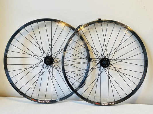 Sun DS2 Mountain Wheelset 26in WM 36h 6-Bolt Disc QR Shimano/SRAM 8-10sp DT 2.0 1