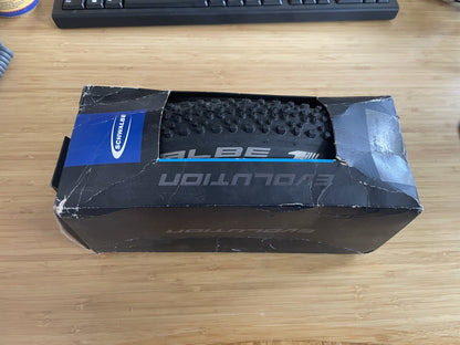 New Schwalbe X-ONE 700x33c Folding Tire Evolution OSC HS467 Black TL-Easy 1
