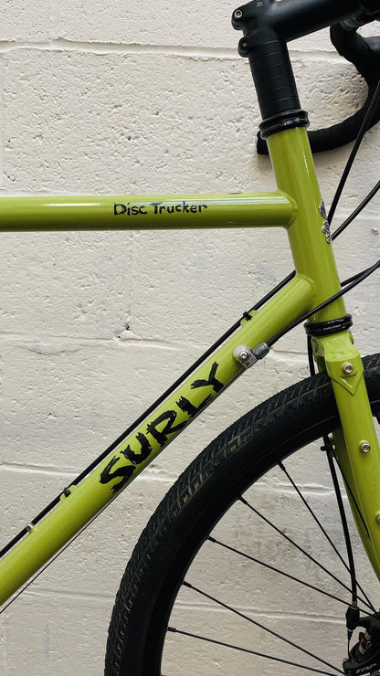 Surly Disc Trucker Bike - 700c Steel Pea Lime Soup 56cm - Altus 2
