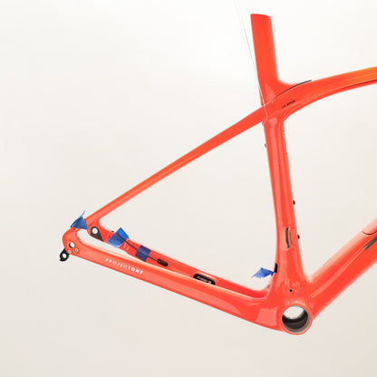 Trek Project 1 Domane SLR Gen 3 Frame, Coral Yellow Fade 4