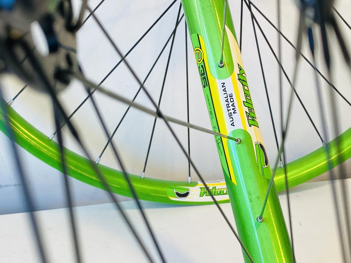 Velocty P-35 700c MTB/Gravel Clincher Wheelset 32h 8-10s 100/135mm - Anti Green 9