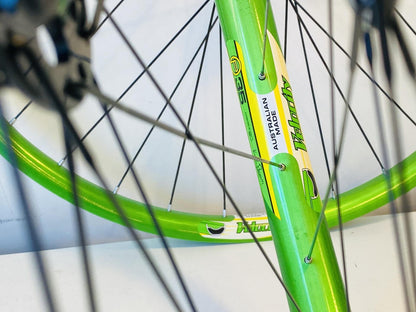 Velocty P-35 700c MTB/Gravel Clincher Wheelset 32h 8-10s 100/135mm - Anti Green 9