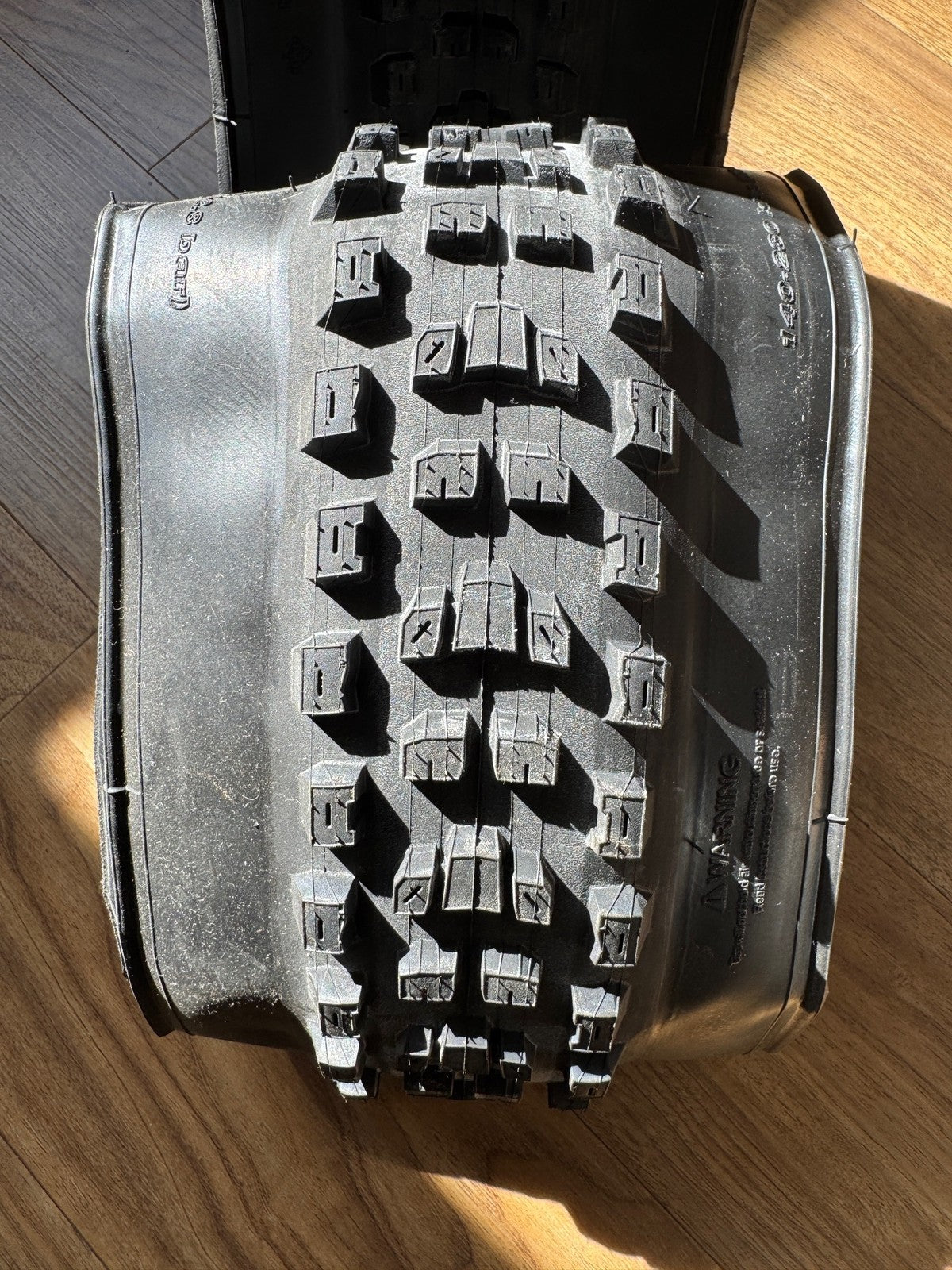 Maxxis Dissector Tire 29x2.6 Tubeless Folding Black Dual Compound EXO Wide Trail 1