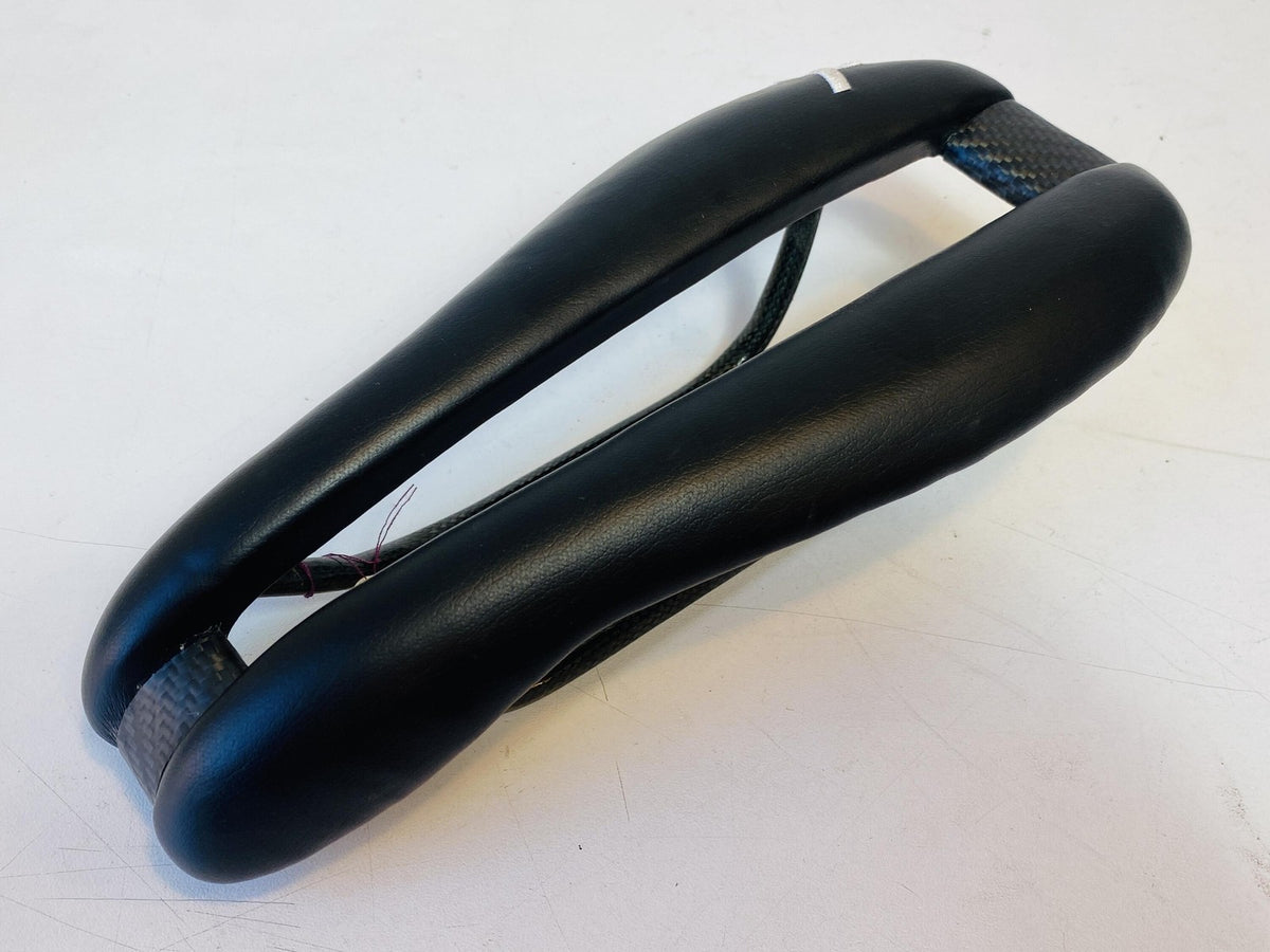 NOS Dash Stage Saddle Standard 60mm Black Carbon Fiber 130g Gen 1 2