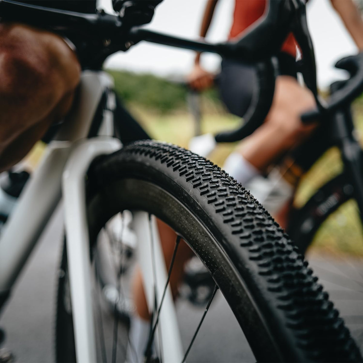 Schwalbe G-One R Tire - 700 x 45 Tubeless Folding Black/Transparent Evolution 4
