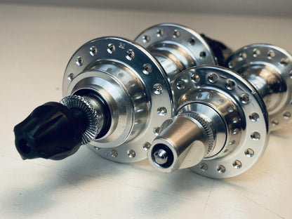 Unused Velocity Standard 32h Road Hub Set F100mm / R130mm HG 8/9/10s DynaSys 4