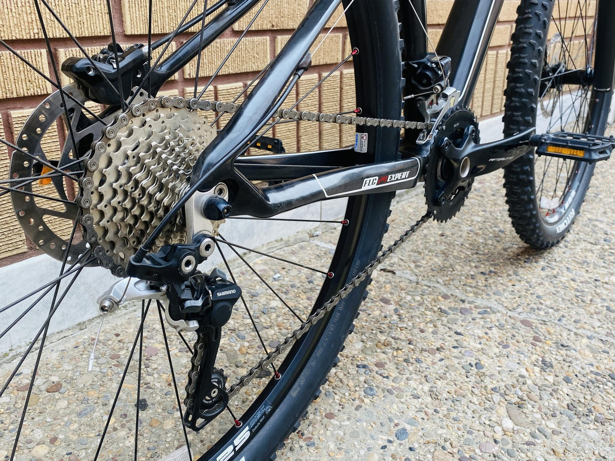 Haro Flightline Carbon Expert 29er 15.5in S Disc MTB Bicycle 2013 - Floor Model 5