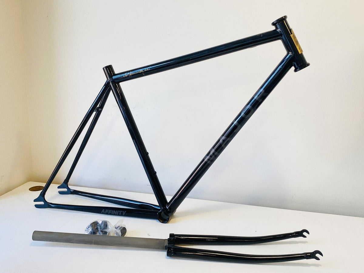 Hennessy / Affinity Major Taylor Cr-Mo Frame & Fork Set 48cm X-Small - Light Use 1