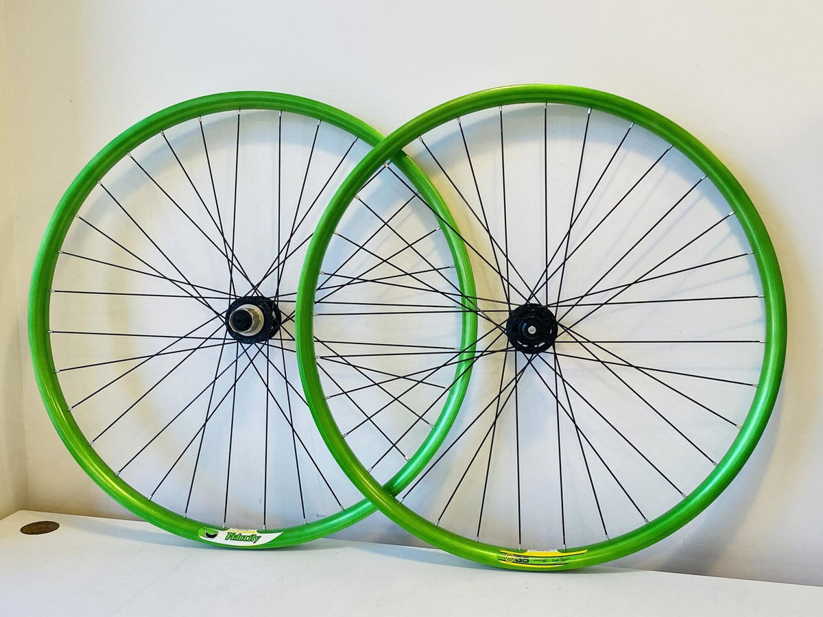 Velocty P-35 700c MTB/Gravel Clincher Wheelset 32h 8-10s 100/135mm - Anti Green 1