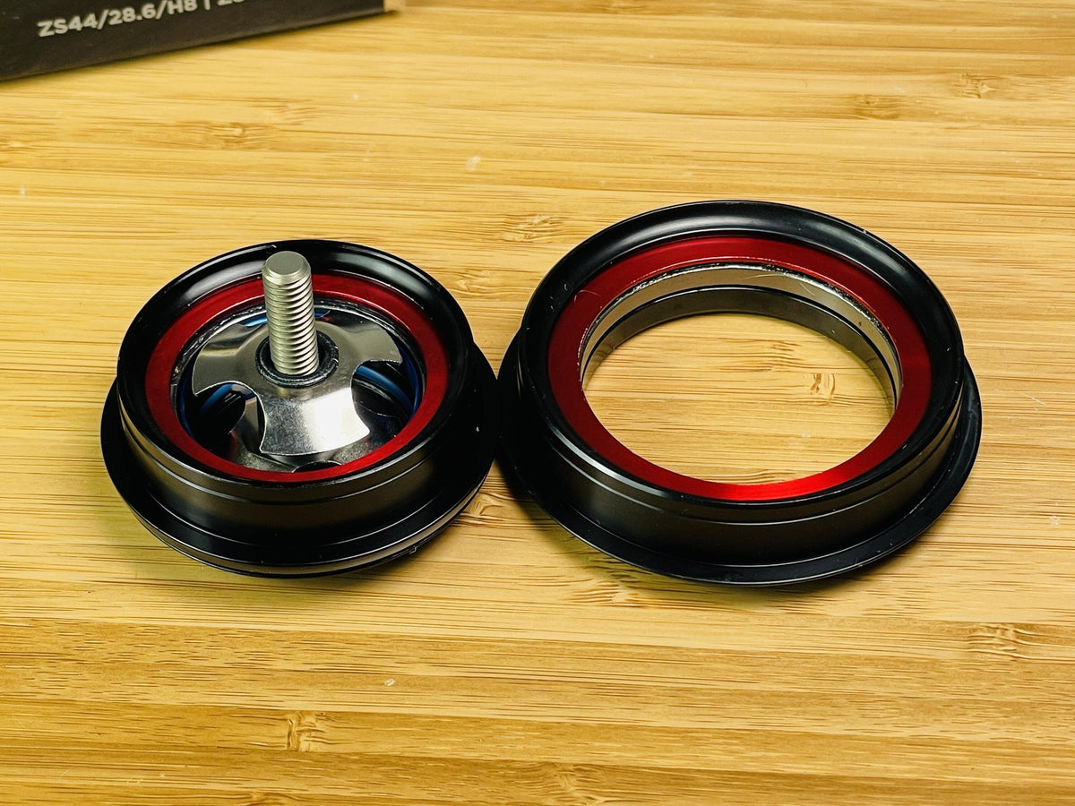 Cane Creek Hellbender 70 Lite Headset - ZS44/28.6/H8 ZS56/40, Tapered, Black 3