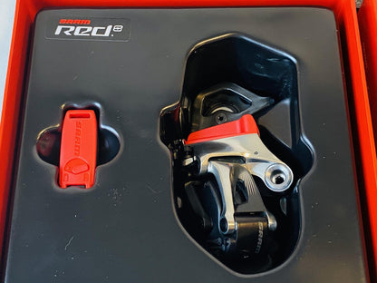 SRAM Red eTap 2x11 Road WiFli Group Set with Hydraulic Post Mount Disc Brakes 5