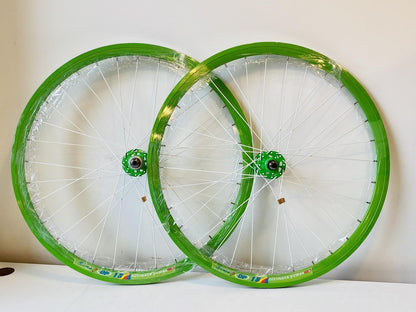 Weinmann DP18 NMSW 700c Track Wheelset Fix / Fix 32h Origin-8 Hubs - Green/White 1