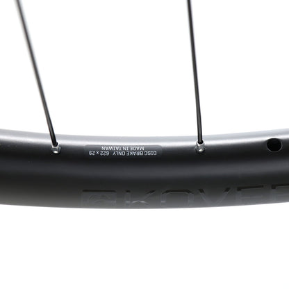 Bontrager Kovee Elite 30 TLR 29 Rear Carbon Wheel Boost 148 6-Bolt No Freehub 4