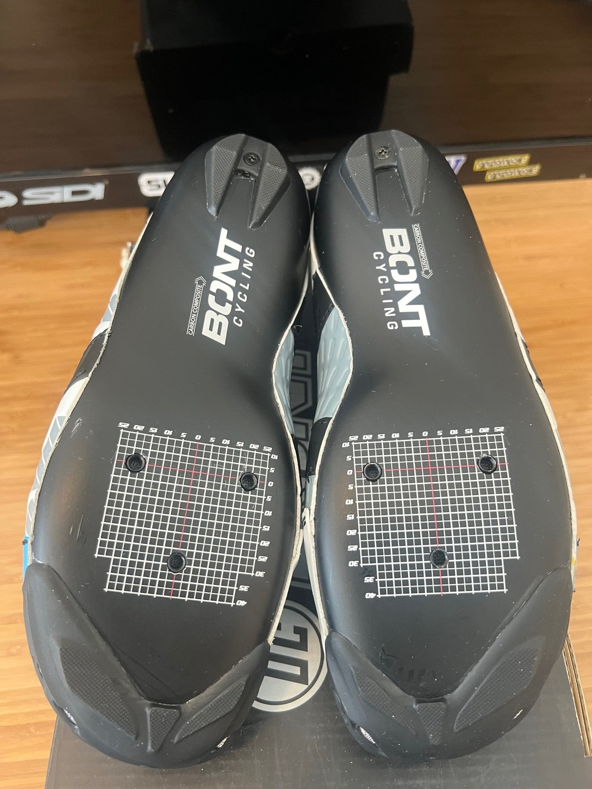 BONT Riot Road+ BOA Cycling Shoe Euro 40 Pearl White/Black 6