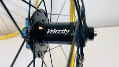 Velocity VXC 26" MTB Disc Wheelset 32h 6-Bolt 8-10 Speed 100/135 - Gold/Black 5