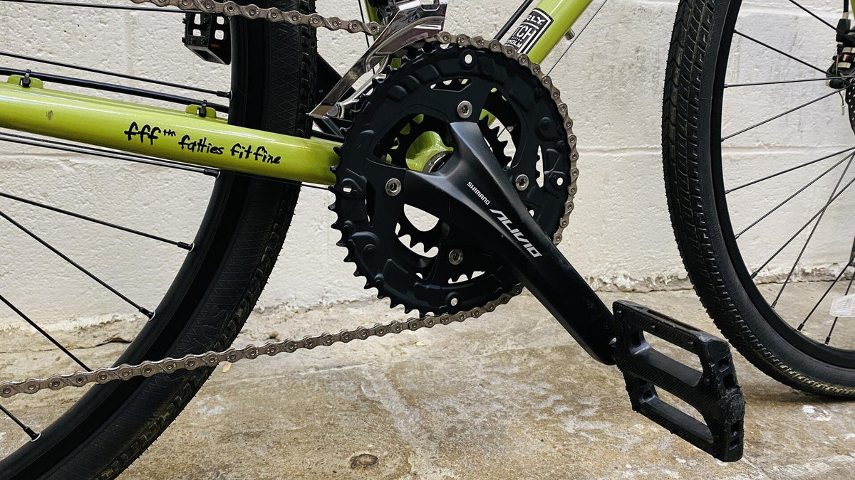 Surly Disc Trucker Bike - 700c Steel Pea Lime Soup 56cm - Altus 13