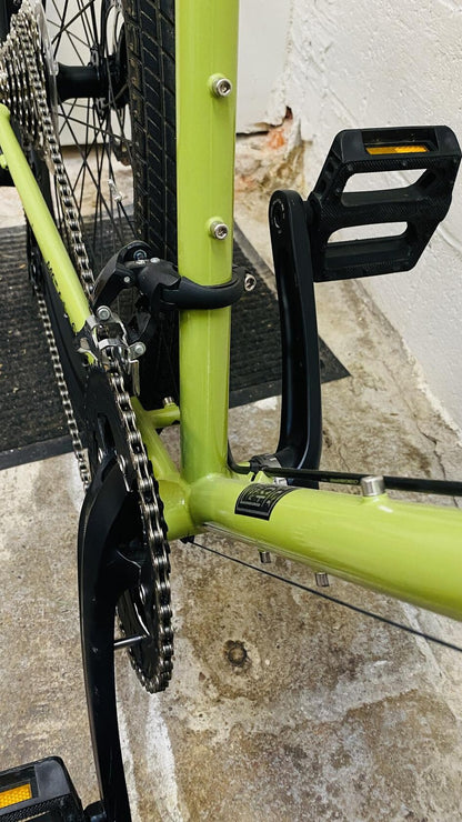 Surly Disc Trucker Bike - 700c Steel Pea Lime Soup 56cm - Altus 5