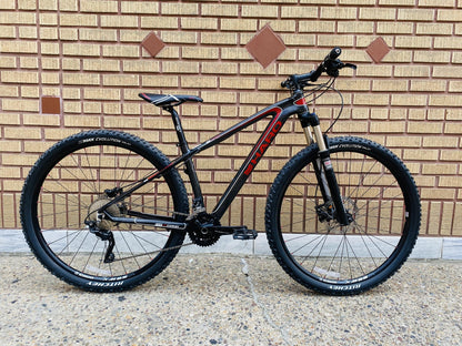 Haro Flightline Carbon Expert 29er 15.5in S Disc MTB Bicycle 2013 - Floor Model 1