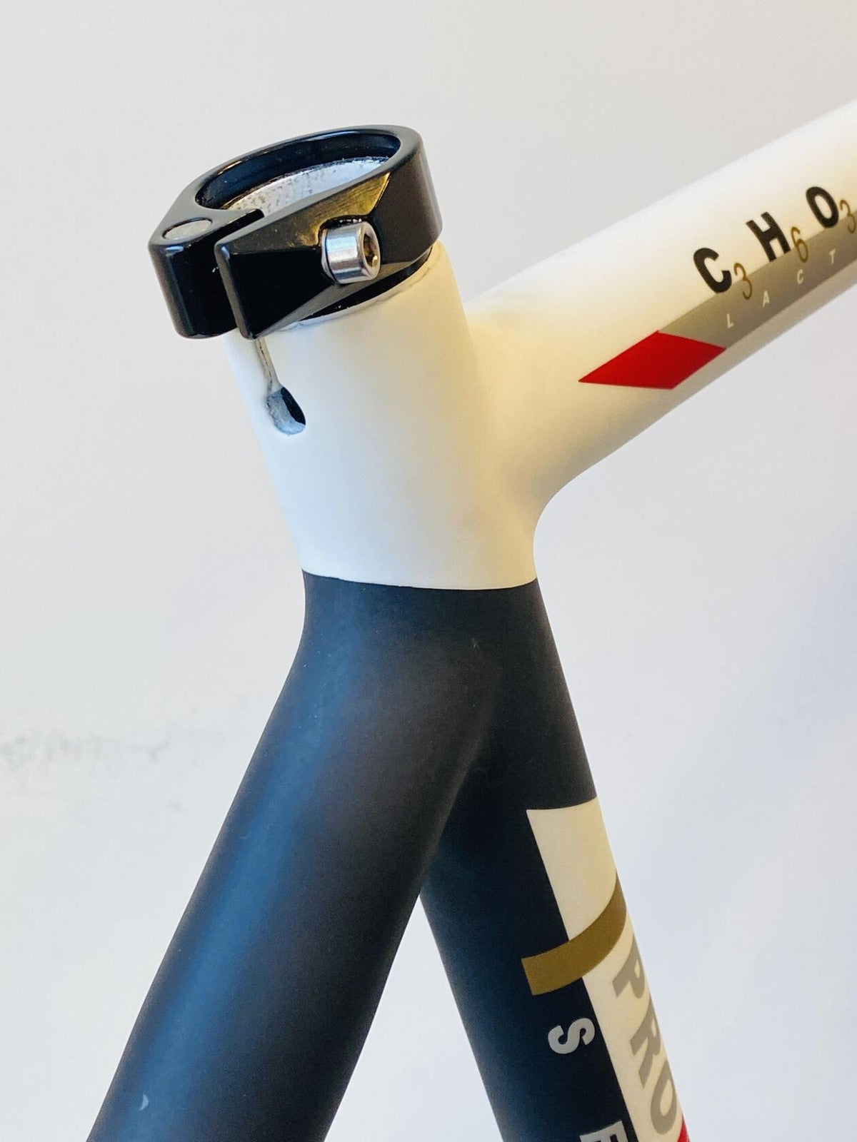 Origin-8 ProPulsion C3 H6 O3 Lactic 2.0 Carbon Frame & Fork 55cm White/Black/Red 8