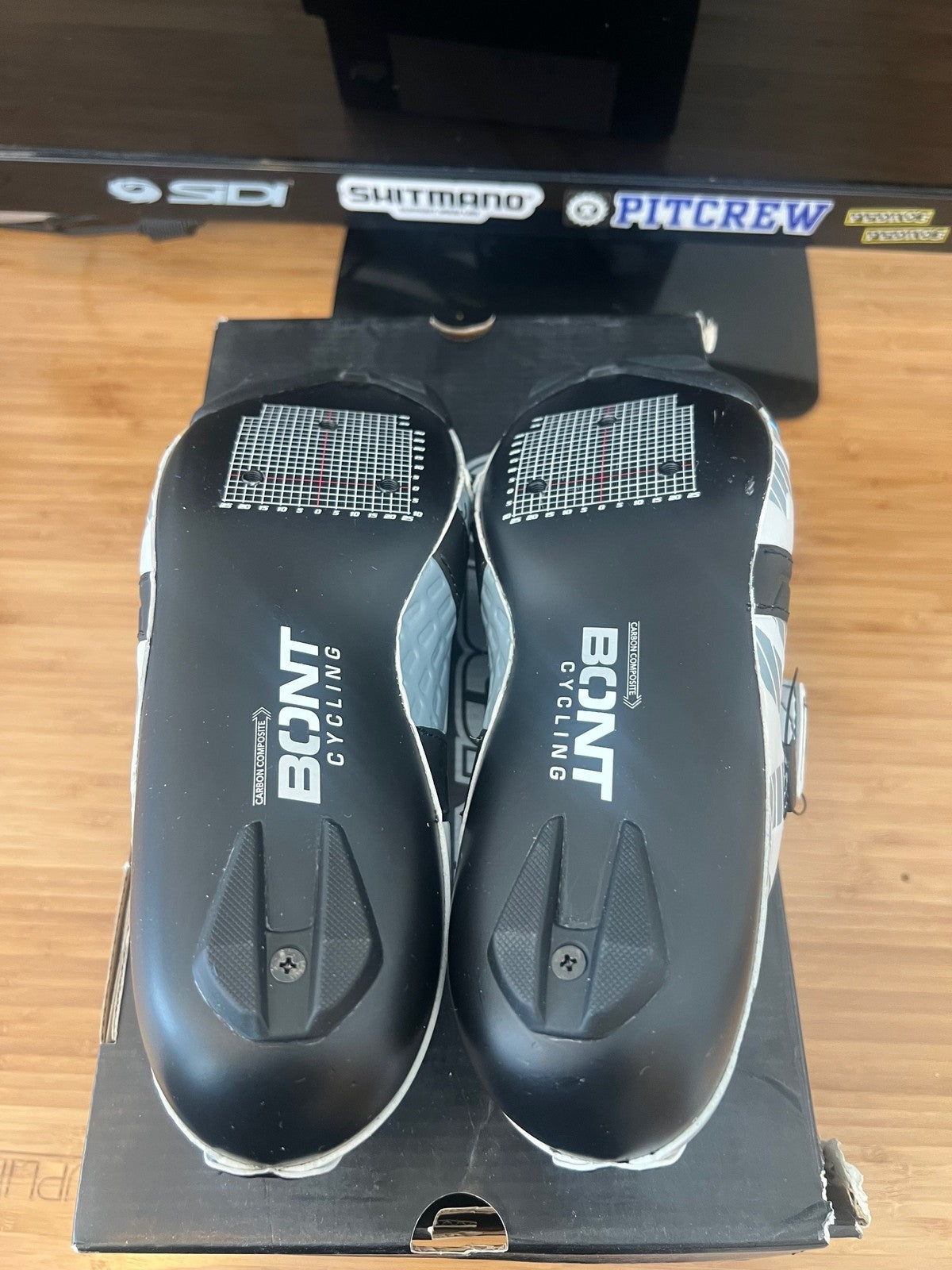 BONT Riot Road+ BOA Cycling Shoe Euro 40 Pearl White/Black 5