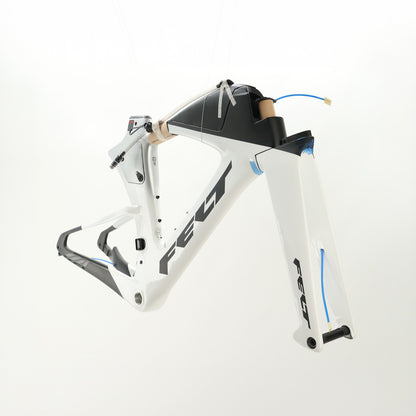 Felt IA FRD 2.0 Ultimate Carbon Triathlon Frameset 48cm Silver White DAMAGED 2