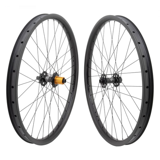 Wheel Master 27.5in Carbon Mountain Disc Double Wall 27.5in Set OR8 Bolt 1