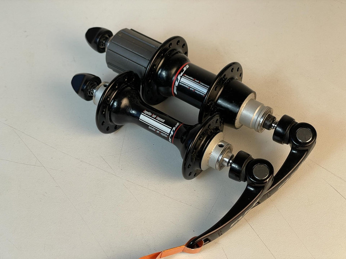 NOS Fuji CGC Small Flange Road Hub Set, Shimano HG 8/9/10 Speed 24h / 28h 2