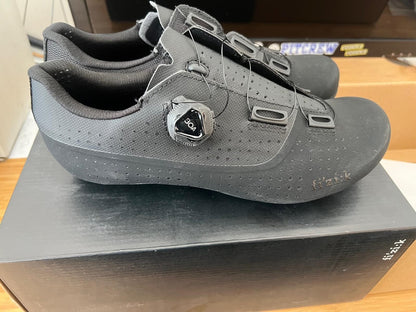 Fizik Tempo Overcurve R4 Wide Black/Black EU 40.5 Road Shoes 2