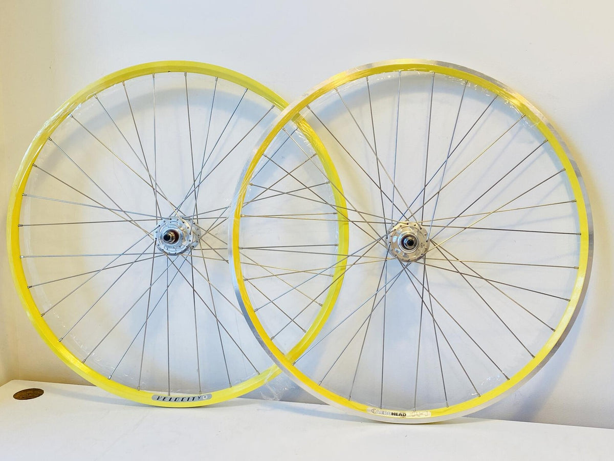 Velocity AEROHEAD 700c Track/Fixie Clincher Wheelset 32h Fix/Free 100/120 Yellow 1